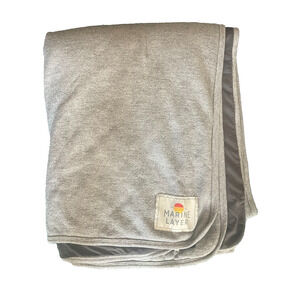 Marine Layer Signature Lined Blanket in Heather Grey/Asphalt Grey 47X66 Camping